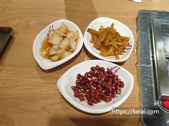 두만강양꼬치-밑반찬