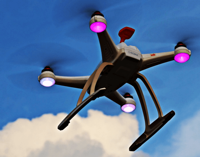 항공 중인 기계