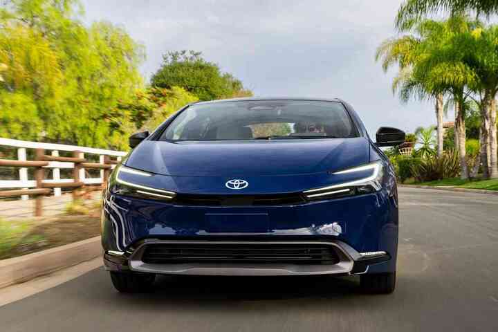 토요타 프리우스 하이브리드 5세대 출시 가격 연비 성능