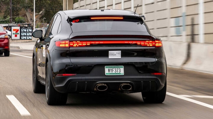 2024 포르쉐 카이엔 하이브리드 쿠페 가격 연비 성능 제원 출시일