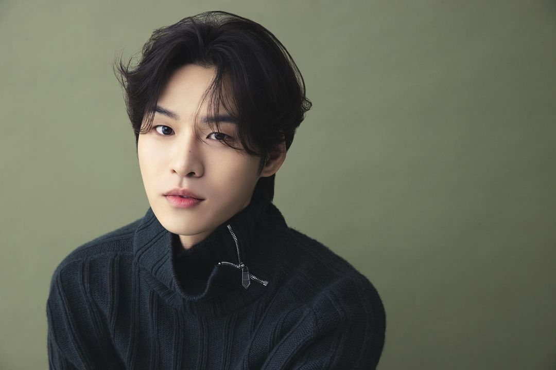 윤지온