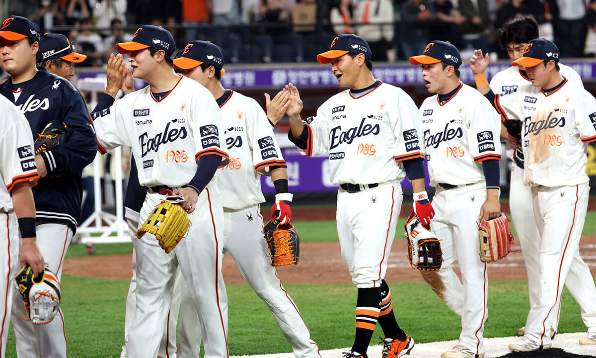 노시환 100홈런·폰세 괴력투…7연승 질주, 한화 이글스의 비상