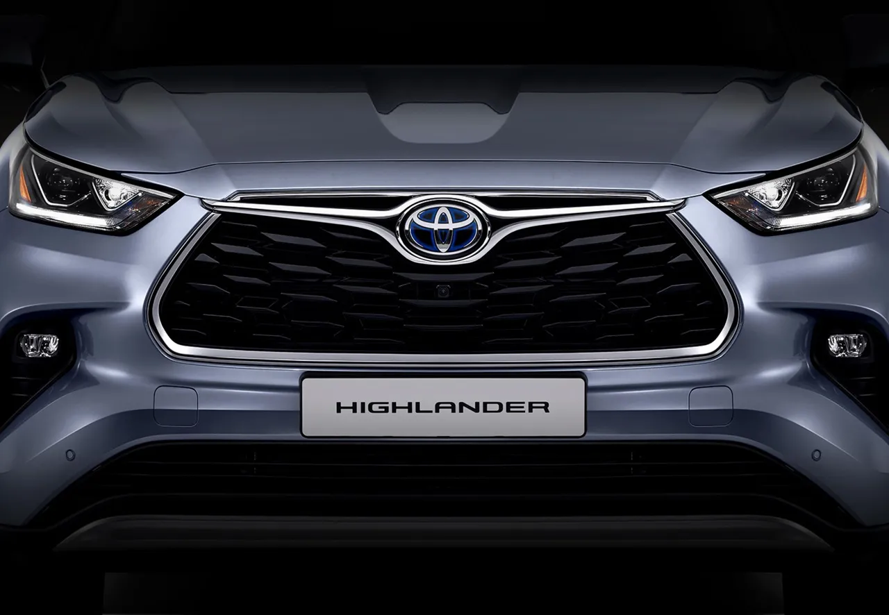 토요타 하이랜더 하이브리드 차량 이미지