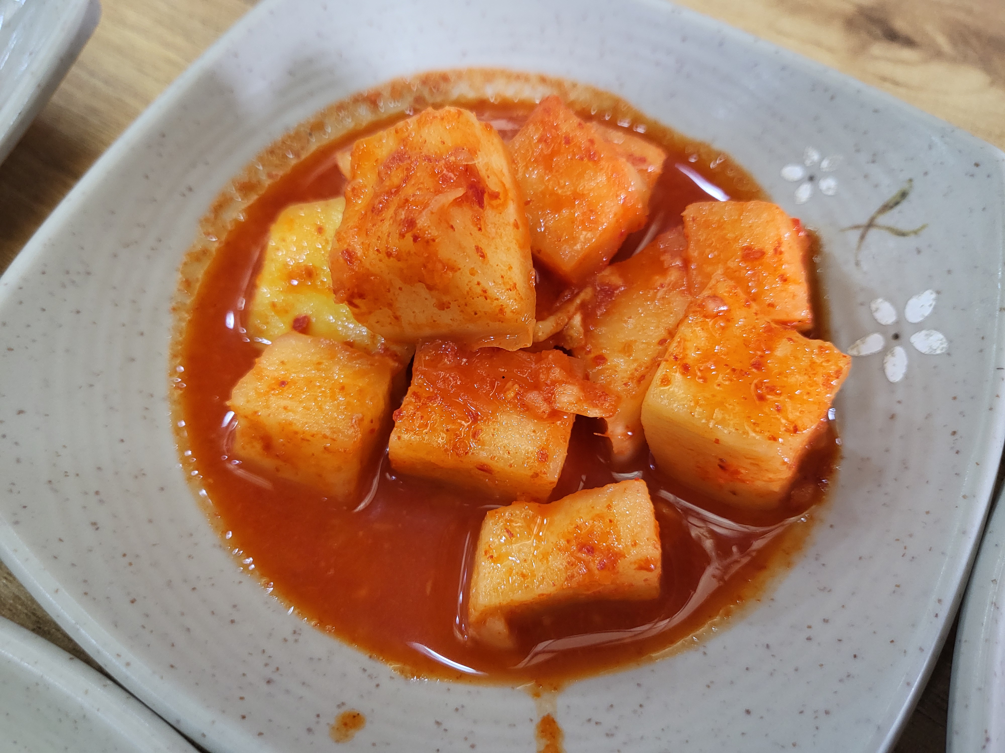 단천식당 - 깍두기