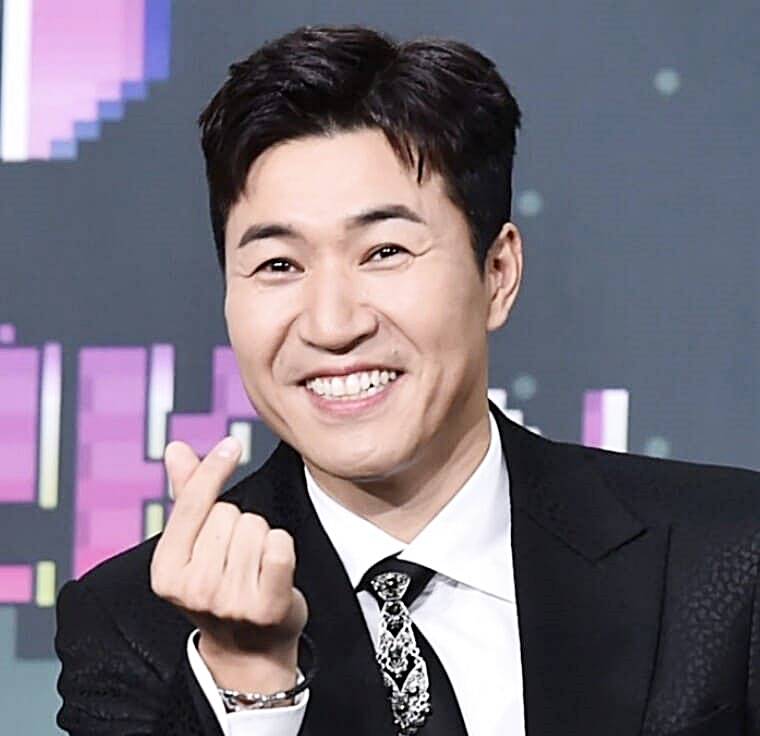 가수-김종민
