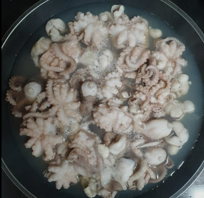 3월에 먹으면 좋은 제철 음식의 종류 Top 10 (봄철 음식) 두릅 냉이 쭈꾸미 취나물 씀바귀 바지락 달래 소라 부추 쑥