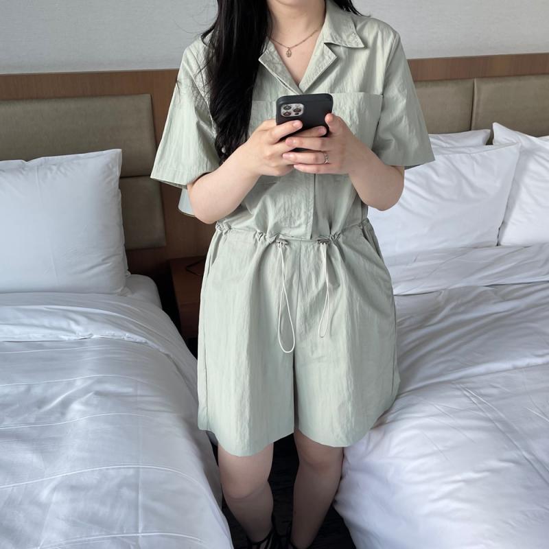 반팔 바스락 카라 포켓 반바지 카키 점프수트