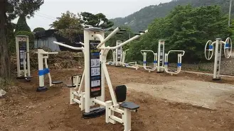 동네 공원 운동기구의 고장 빈도와 안전 규격 비교 분석