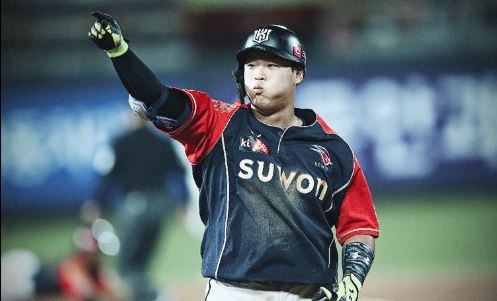 야구선수 강백호 홈런