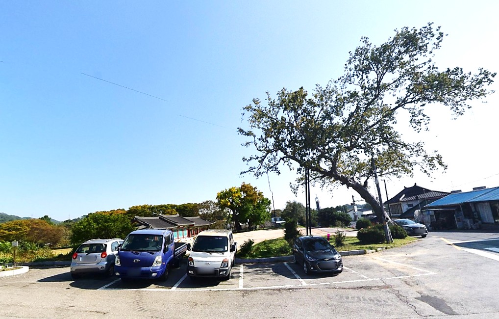 당진 에이스식당 건너 편 주차장