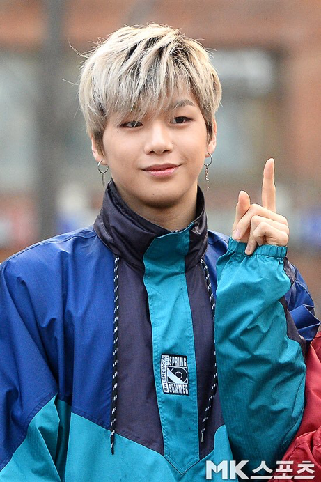 워너원 강다니엘 움짤 워너원 강다니엘 움짤