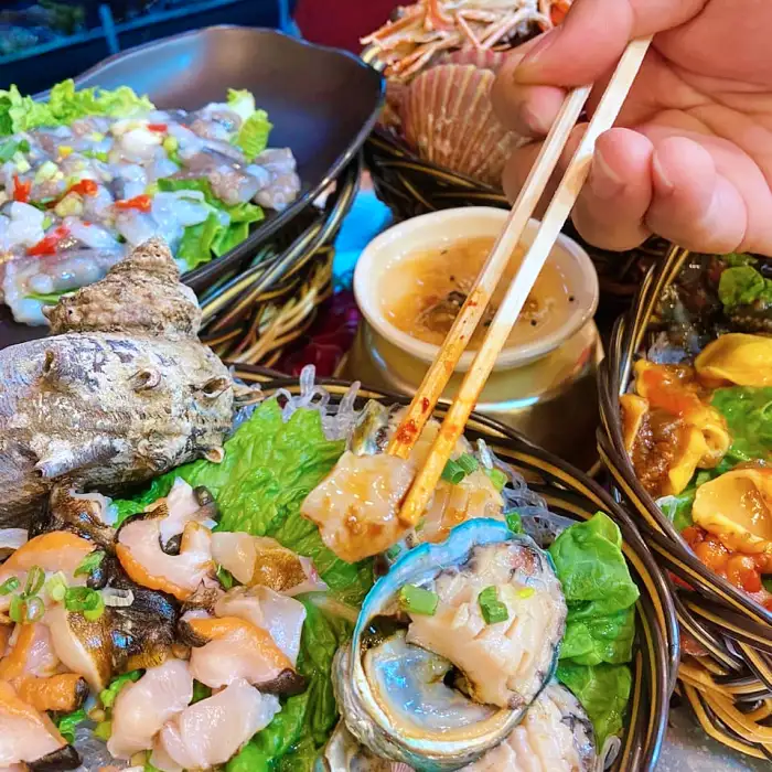 생생정보 여수 낭만포차거리 돌문어 해물 삼합 맛집