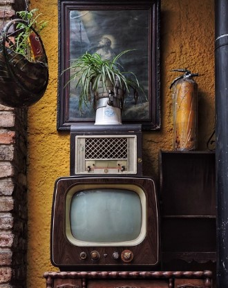 MZ가 열광하는 &lsquo;레트로템&rsquo;의 모든 것: 인기 이유&middot;대표 아이템&middot;구매 팁