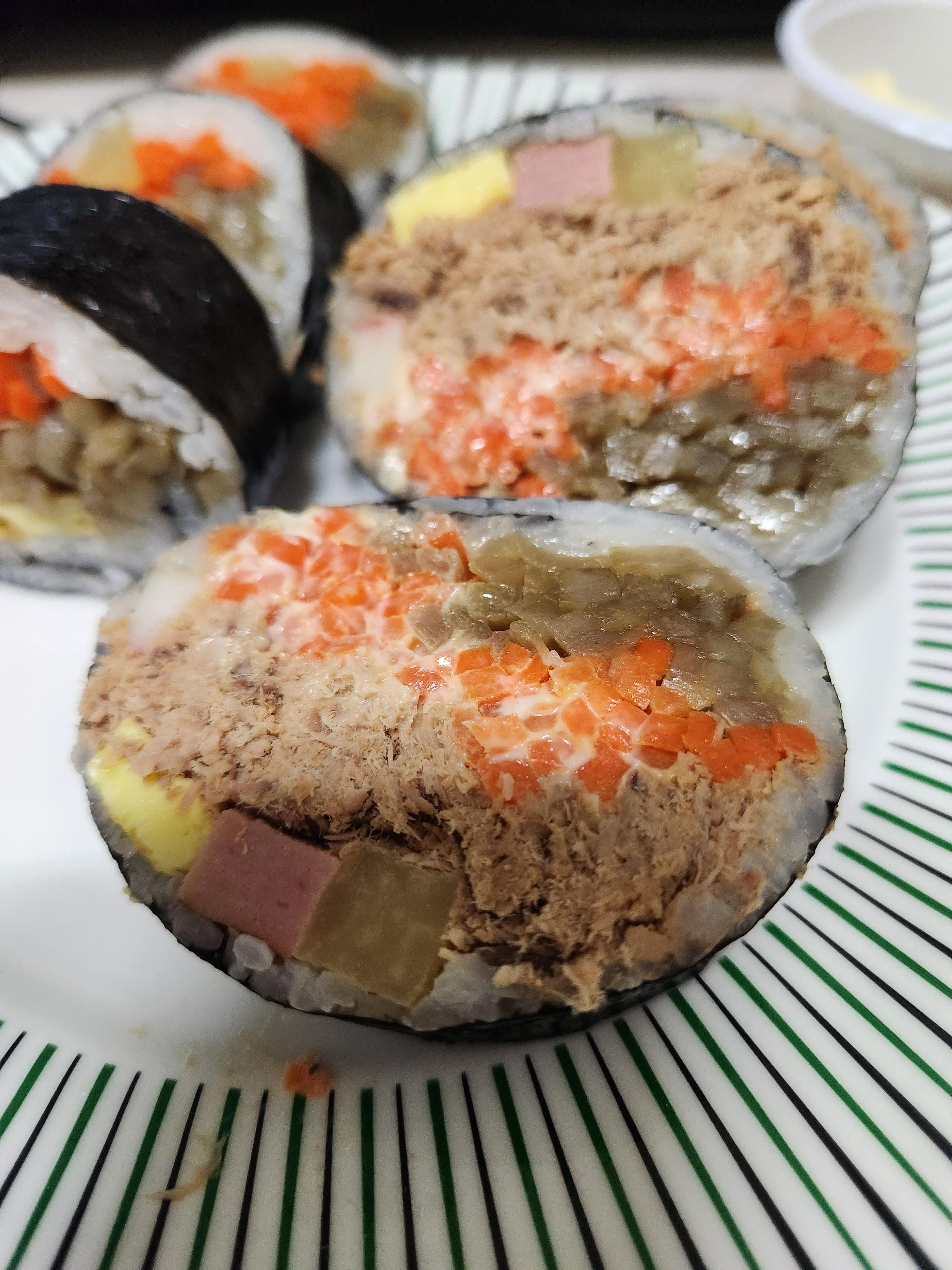 참치폭탄김밥