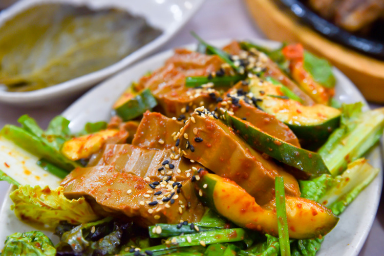 생생정보통 전설의 맛 26년 전통 더덕구이 등갈비 정식 전북 진안 마이산 맛집