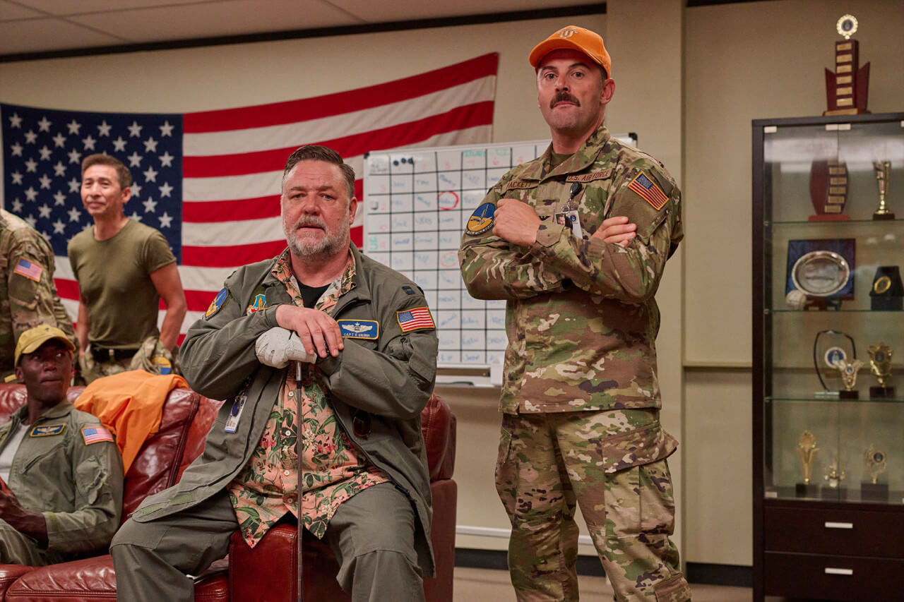 영화 랜드 오브 배드