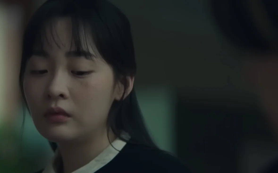 김민하-주근깨-메이크업법-안내-배너