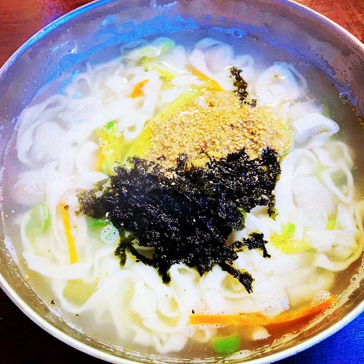 생방송오늘저녁 낭만시장 중앙시장 춘천 들깨 칼국수 옹심이 뽀글장 보리밥 비빔밥 맛집 추천