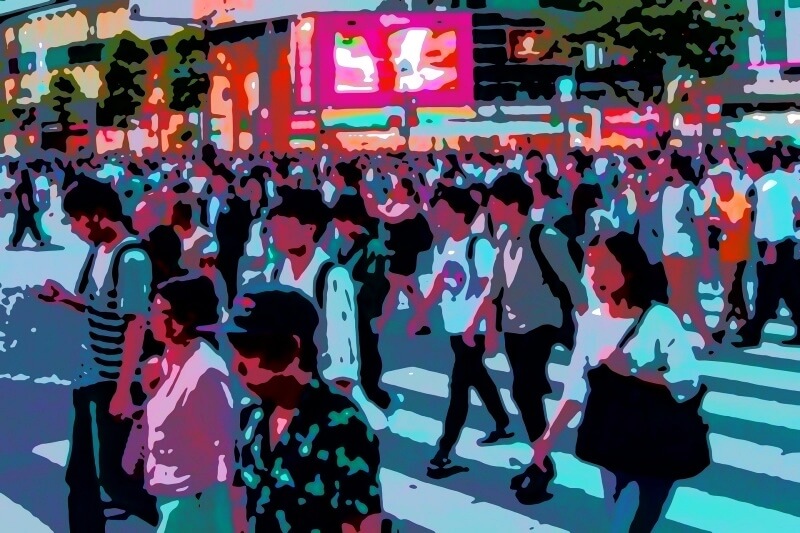 횡단보도-건너는-사람들