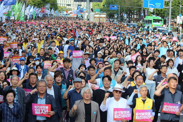 윤석열 퇴진 국민투표 바로가기
