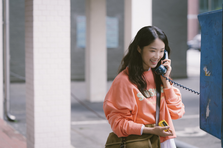 전화부스앞의김혜윤