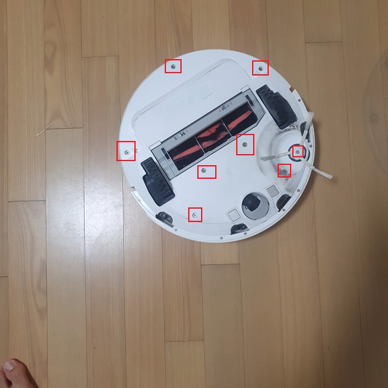 샤오미 로봇 청소기 분해 시 나사 위치