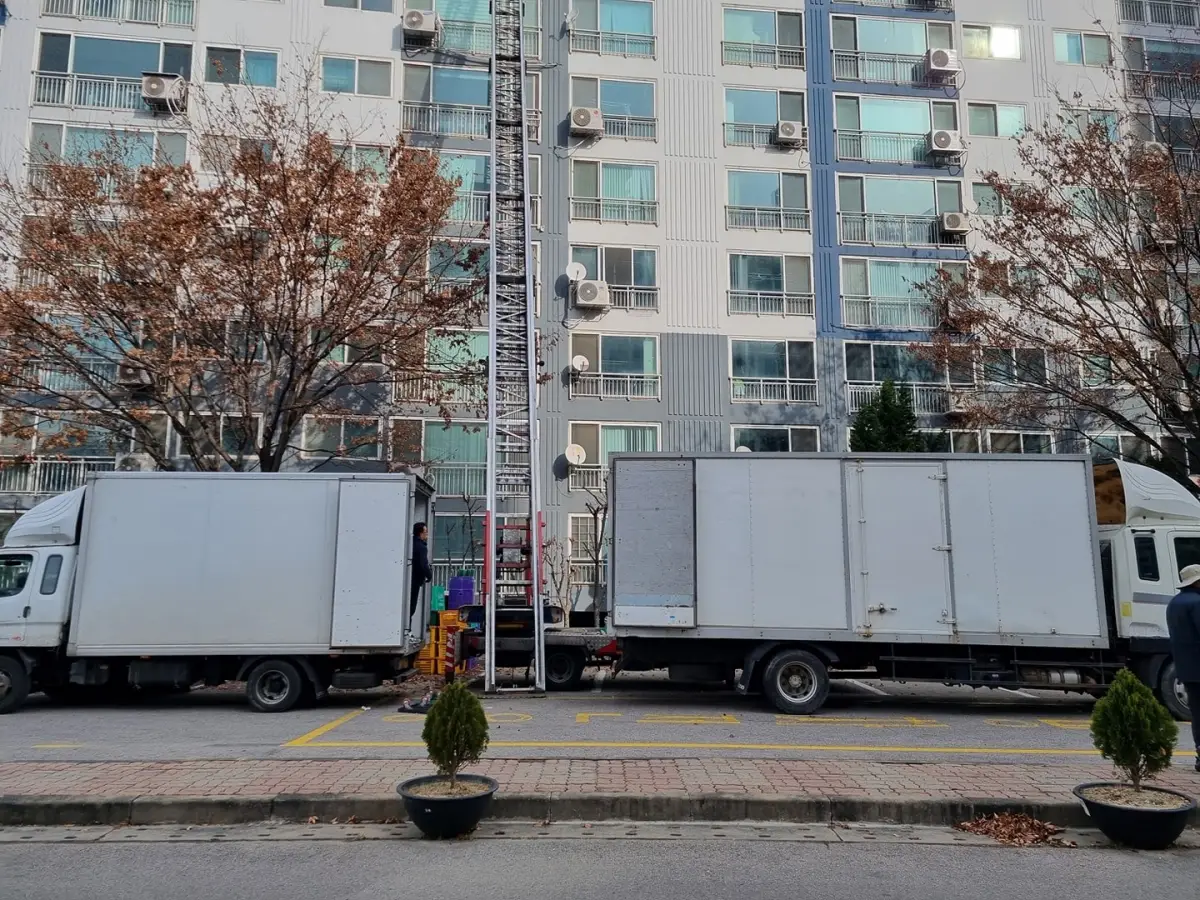 이삿짐-사다리차-사진