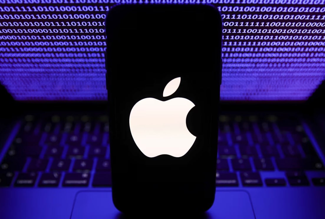 애플-Apple-아이폰16-프로 맥스-인공지능-AI-온디바이스-자체AI-챗봇-Apple GPT