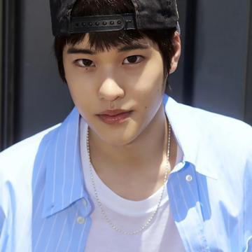 라이즈 소희 정면