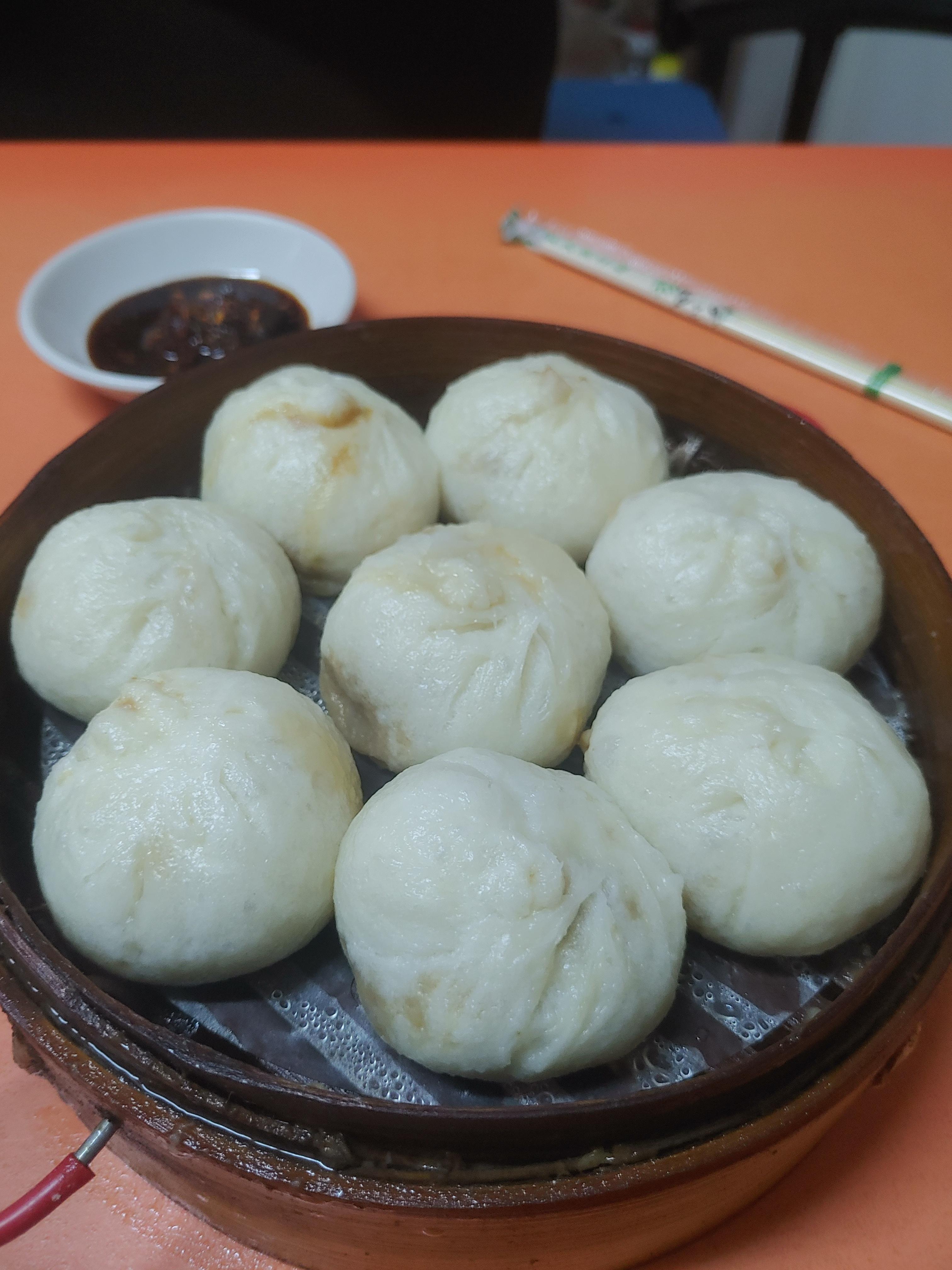 샤오롱바오(小笼包)