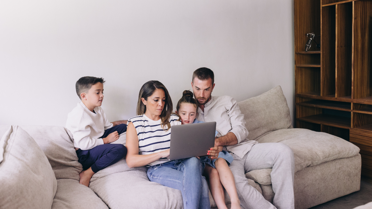 2025년 맞벌이 부부를 위한 지역별 육아지원 프로그램 완전 정리