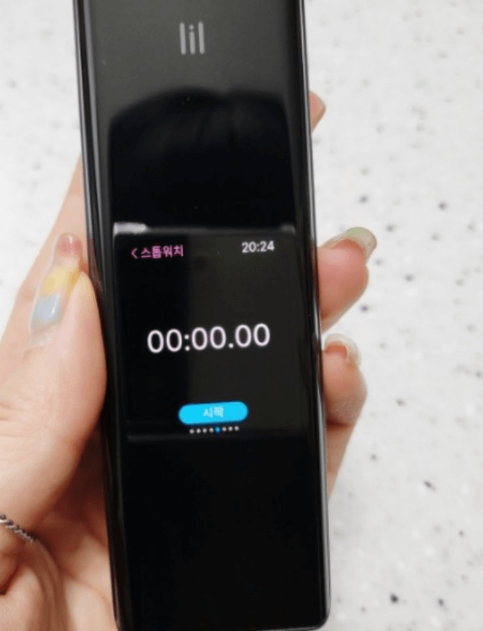 릴에이블-프리미엄-스톱워치-사진