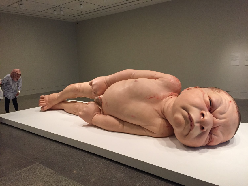 2025 론뮤익 전시회 리뷰 ❘ 서울에서 만나는 초현실 조각의 세계