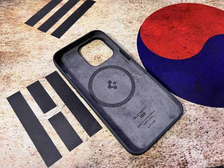 케이스 내부 모습