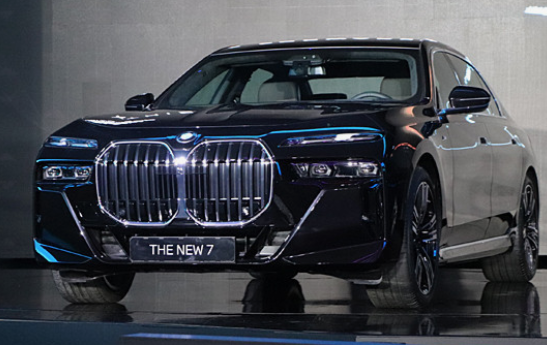 BMW-i7-가격-및-견적