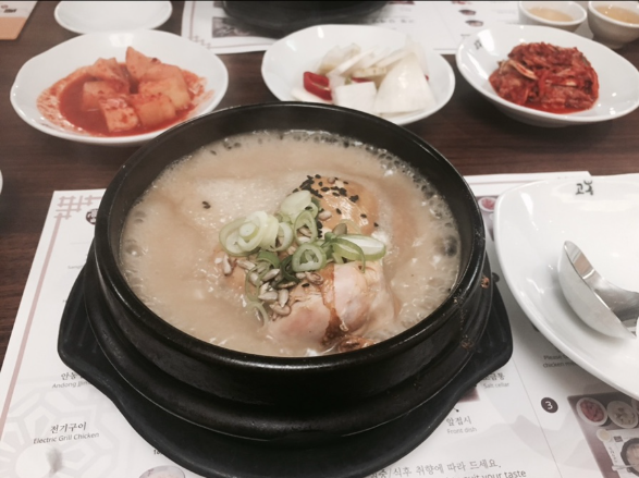 고봉삼계탕|상황버섯 진국 육수의 명동 맛집