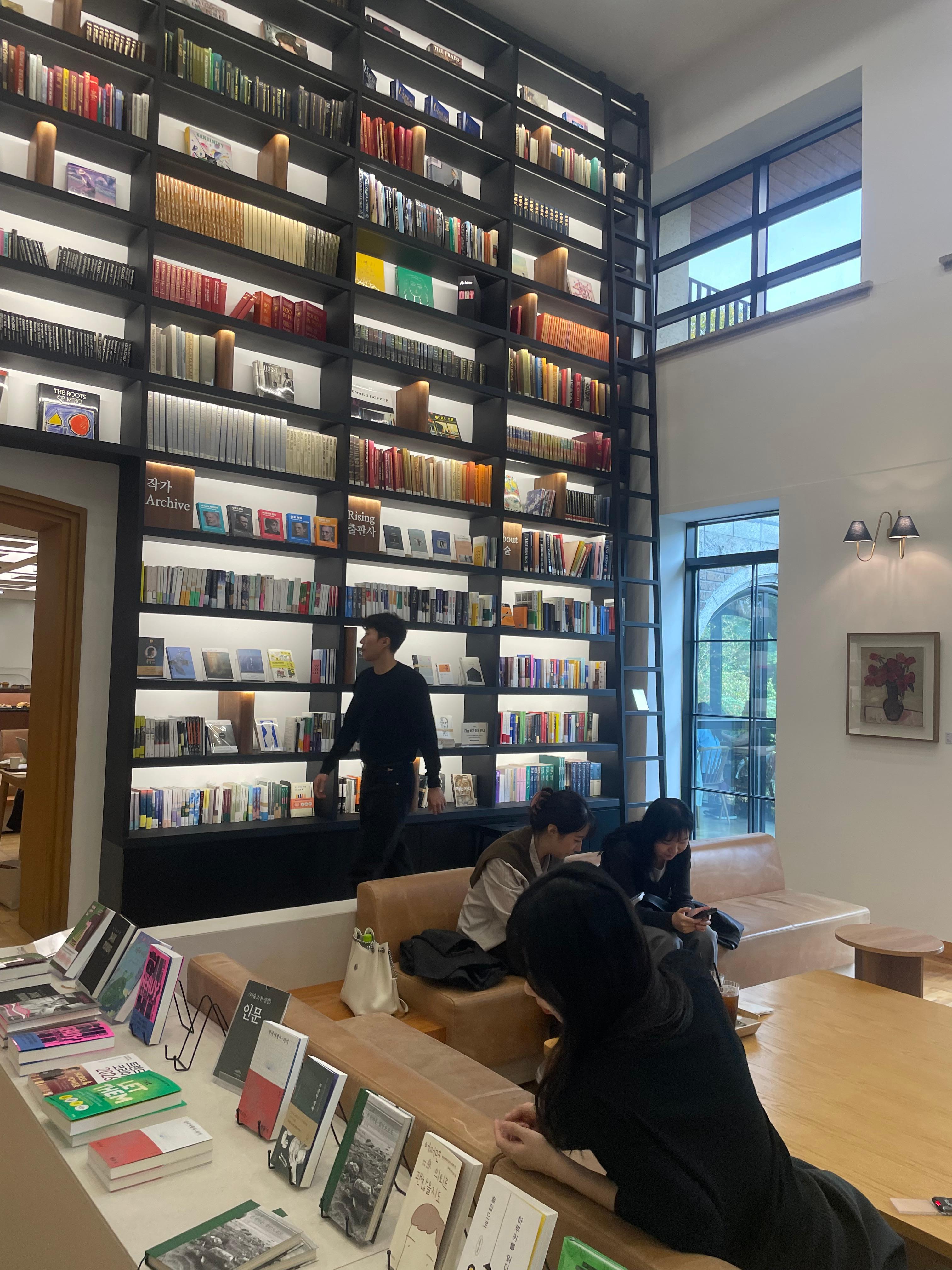 갤러리카페 전경