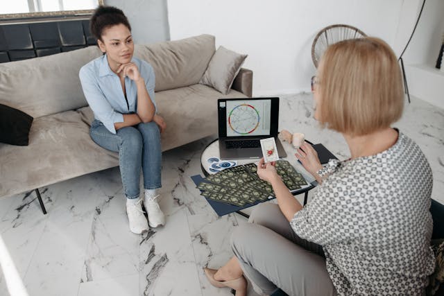 2026년 닭띠 금전운&amp;#44; 대박 터지는 달은 언제?