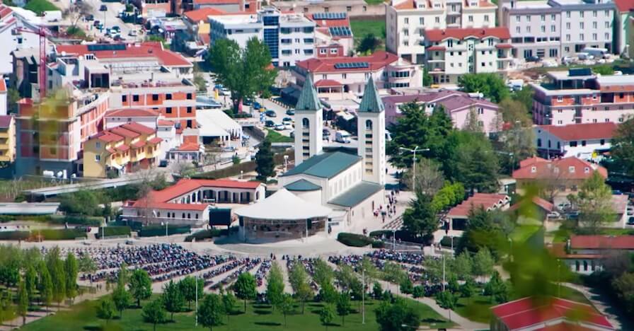 순례자들을 위한 성사와 기도의 중심지인 성 야고보 성당