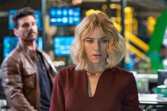 타임 루프 전날 아내를 만났었던 로이