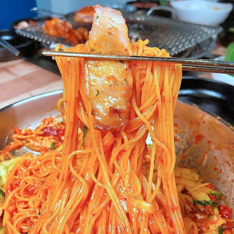 투데이 맛있는 메뉴 닭 특수부위 연골, 안창살, 닭껍질, 허벅지살, 닭목살 숯불 구이 맛있는 식당 추천 부산 남천동 맛집