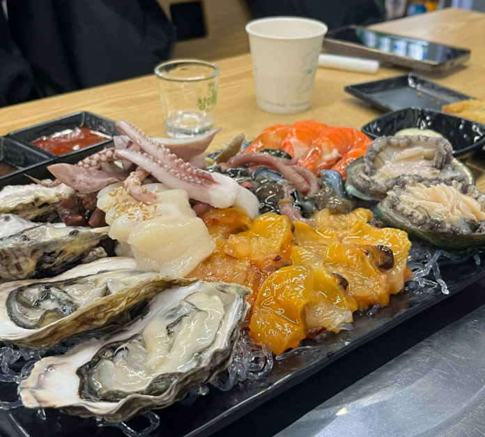 생생정보 도심앤바다 모듬회정식 맛집 