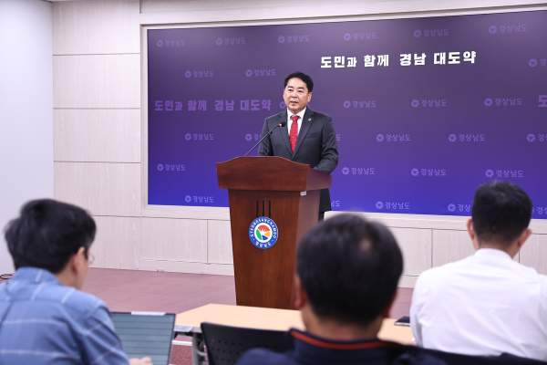 박완수 경찰 조사 13시간｜공직선거법 위반 혐의&middot;딥페이크&middot;관권선거 의혹&middot;경남도 반박&middot;사퇴 요구