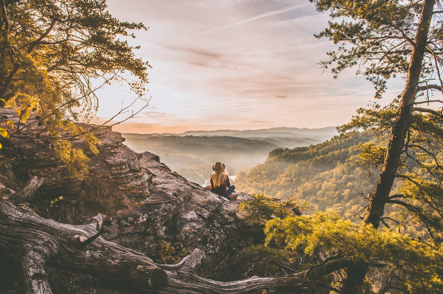 드넓은-산속-깨닳음