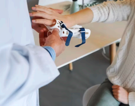 팔꿈치 통증 원인