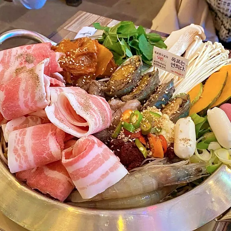 신계숙의 맛터싸이클 다이어리 바다 뷰 오션뷰 포차 육회, 꼬막무침, 꼬막비빔밥 육꼬비 & 시원한 국물 백골뱅이탕 맛집 추천