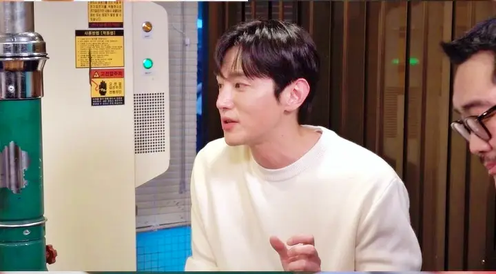 전참시 전지적참견시점 숙대입구 남영동 권율 최원영 율슐랭(권율+미슐랭) 투어 맛집 한우 투뿔 등심 주물럭, 양대창구이, 우설 맛집 소개