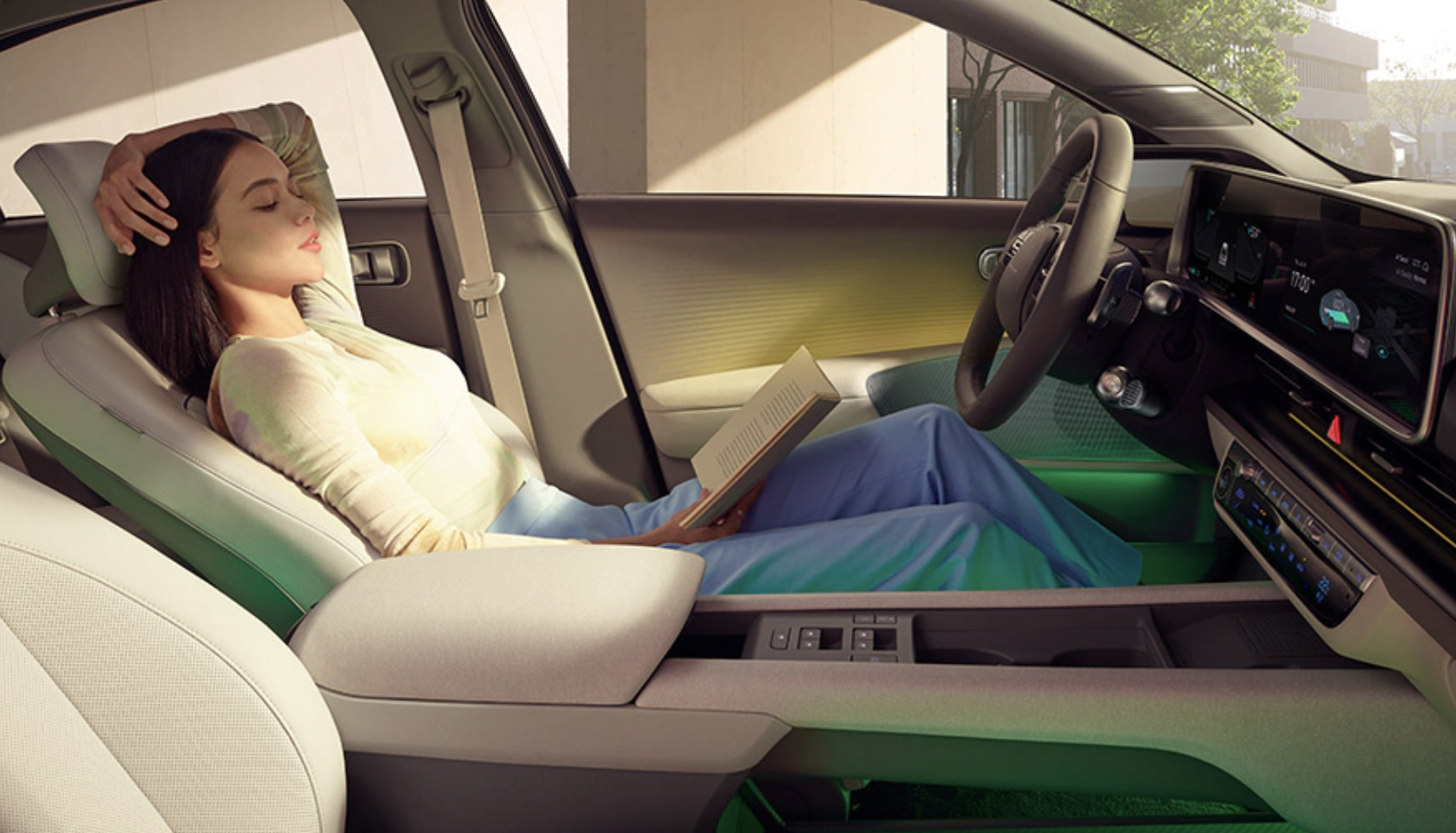 현대 아이오닉6 실내 사진