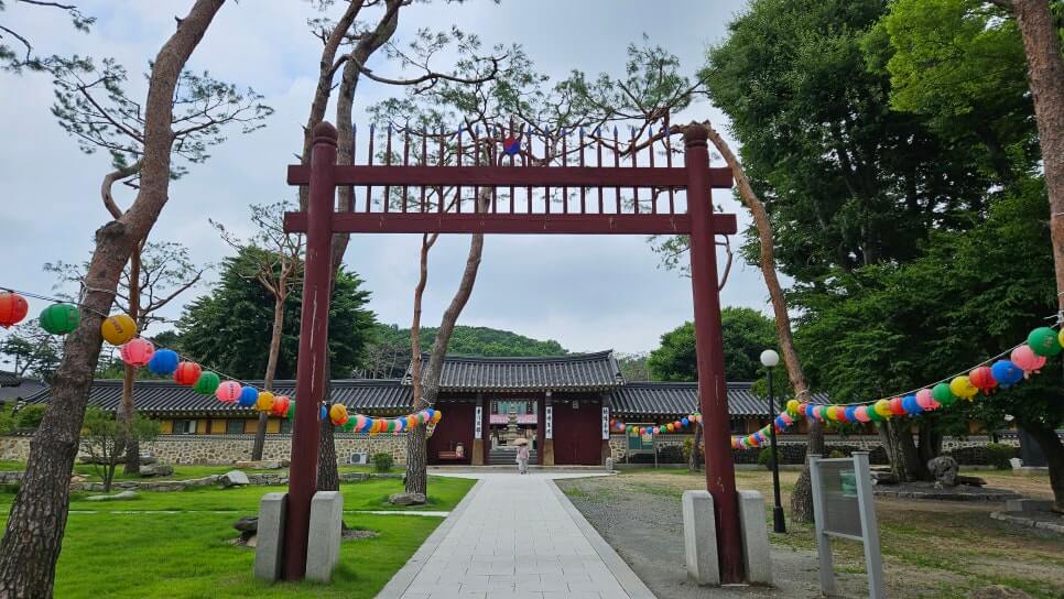 화성 용주사 : 정조의 효심이 깃든 효 사상과 불교 문화가 공존하는 천년 사찰