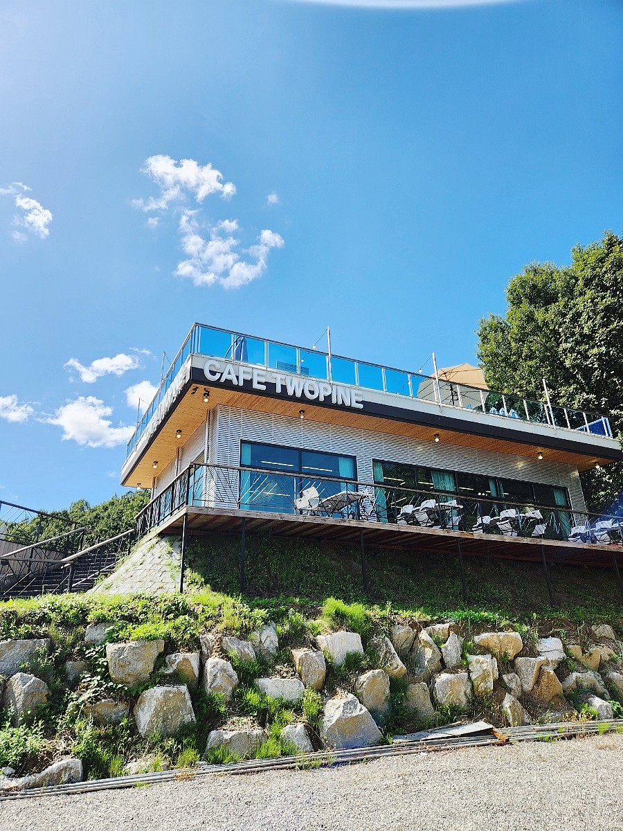 원주 흥업 대형카페 '카페투파인'